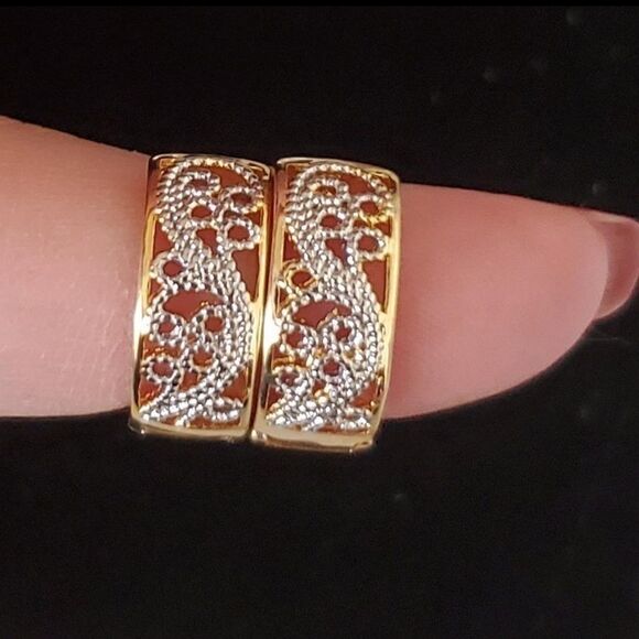 Small 14k Gold Silver Wide Filigree Hoop Earrings, Chunky Huggie Hoops - Picture 3 of 9